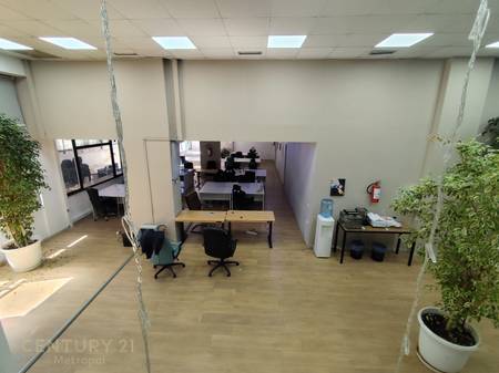 AMBJENT 400 M2 OPEN SPACE PER QIRA  FARE PRANE QENDRES
