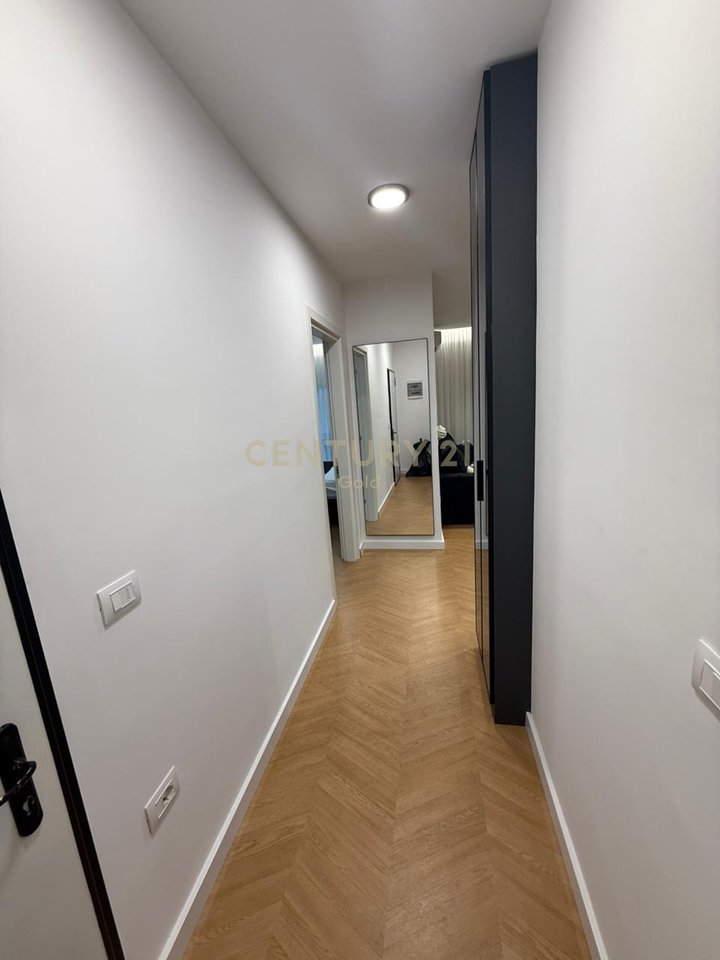 APPARTAMENTO DI LUSSO IN AFFITTO AL LAGO DI TIRANA!