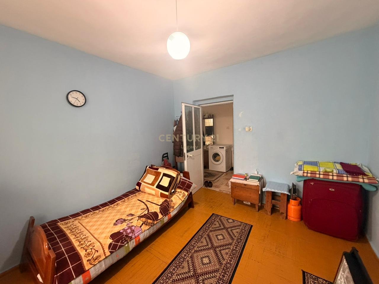 ULET CMIMI‼️
SHESIM, APARTMENT NE PAZARI I RI ‼️163,000 €