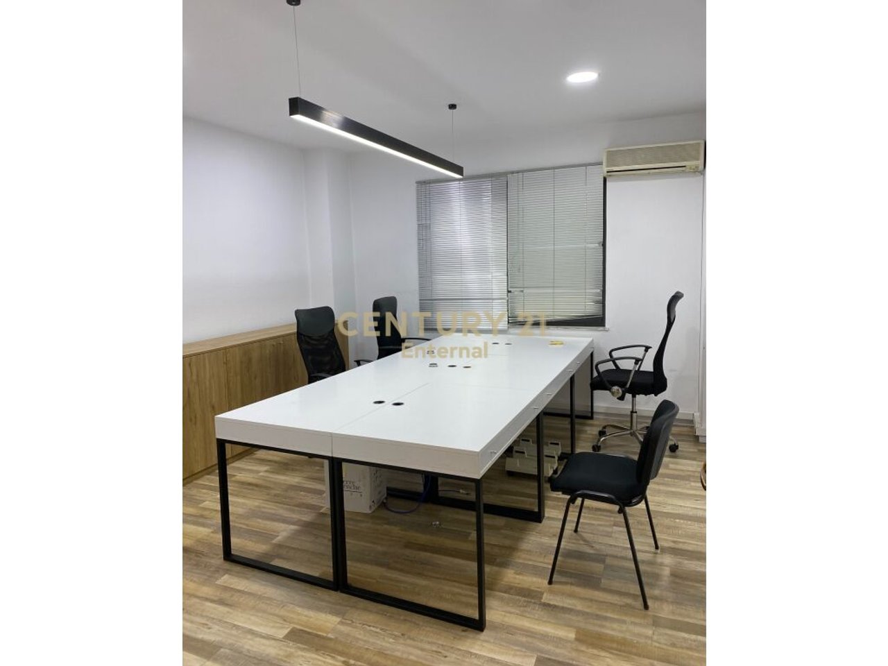 Office 2+1 for Rent in ish-Bllok