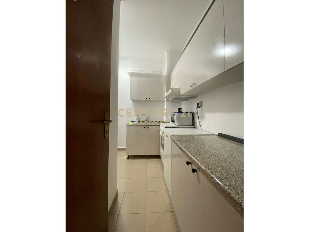 Office 2+1 for Rent in ish-Bllok