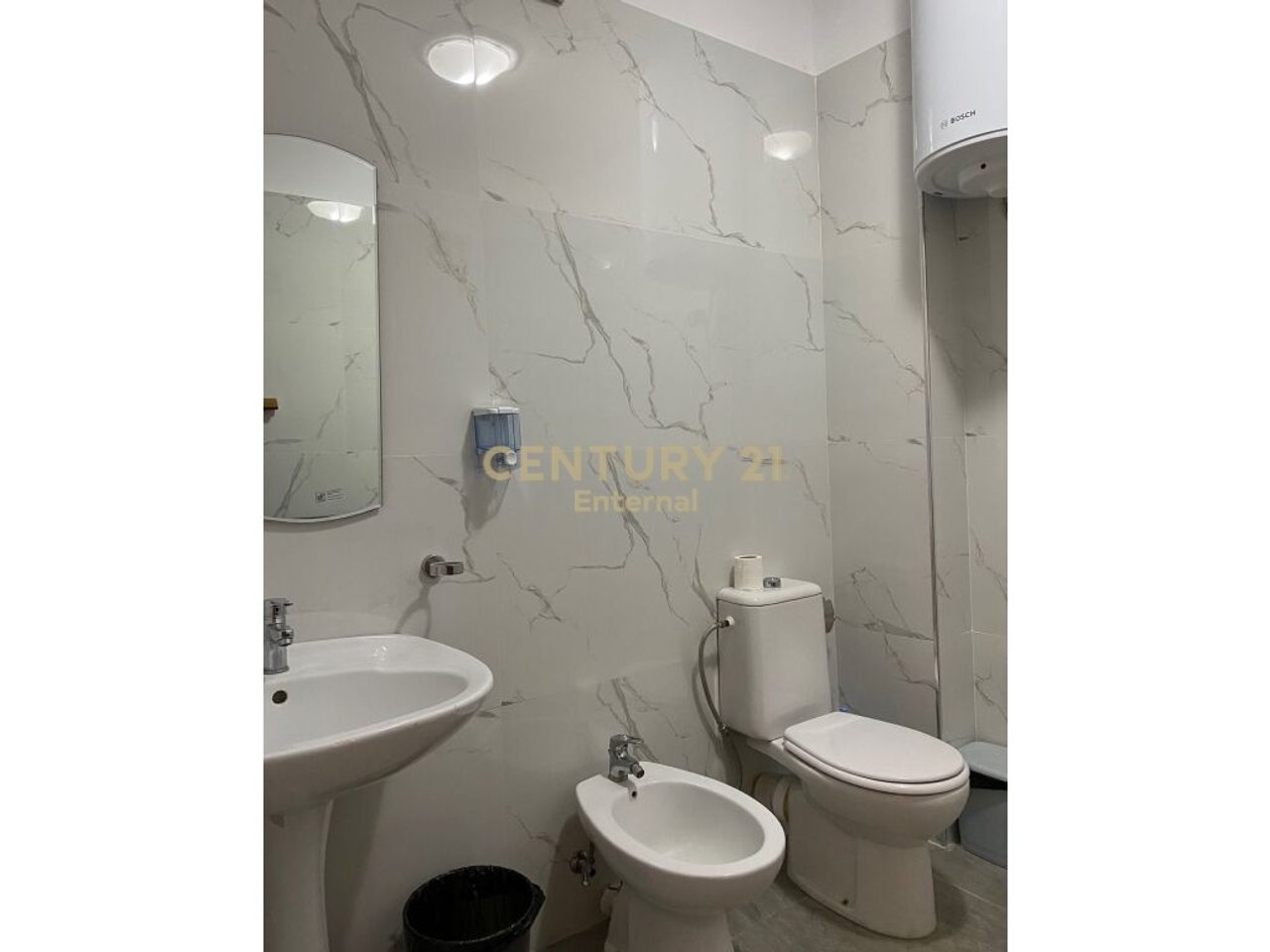 Office 2+1 for Rent in ish-Bllok