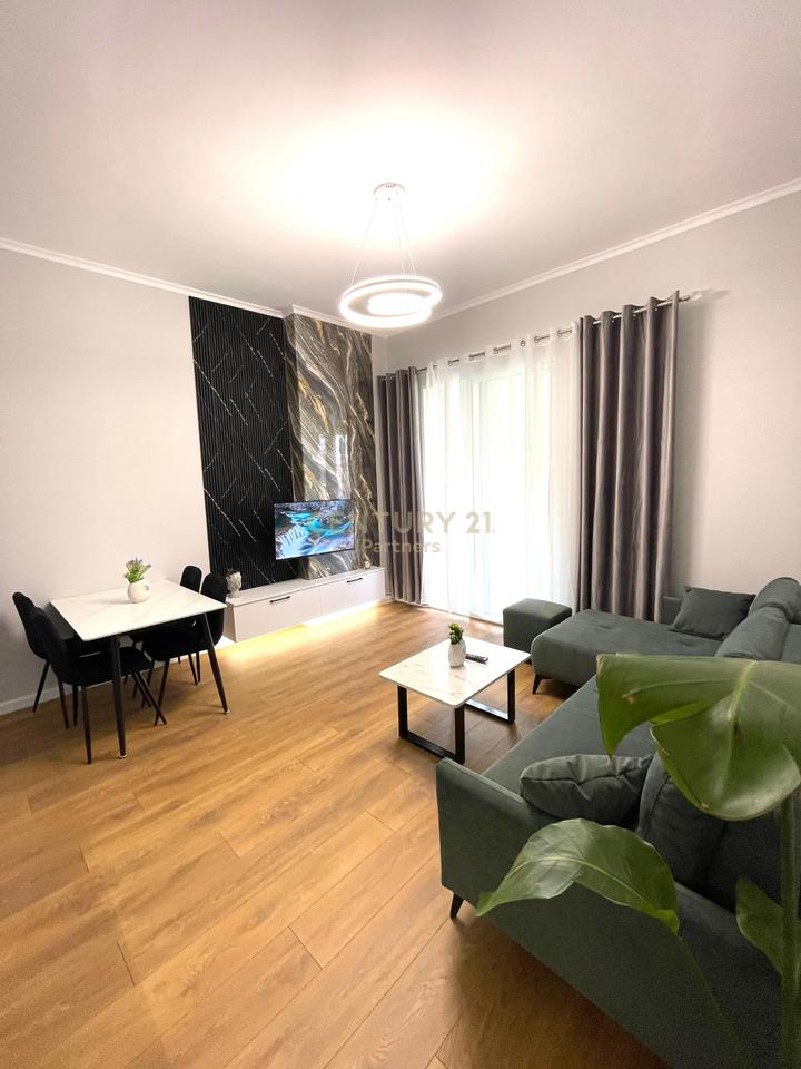 Shesim Apartament 1+1 | Pranë Restorant Freskut