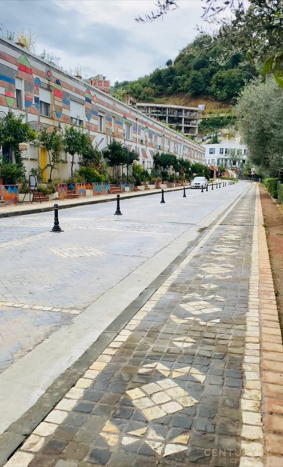 EKSKLUZIVE ! TEK KODRA E DIELLIT 2 SHESIM APARTAMENT 1+1