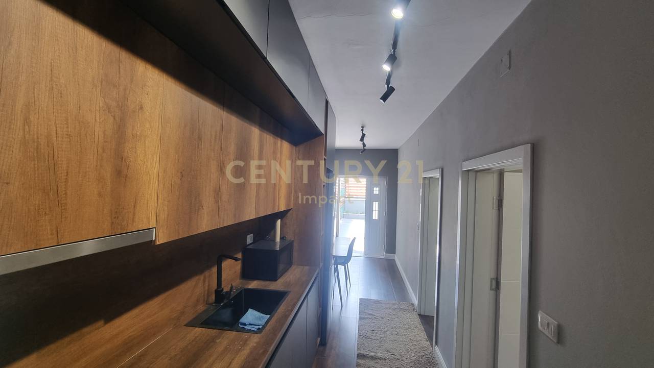 Vilë 1+1 Për Shitje në Don Bosco, Tiranë - 175,000€ !