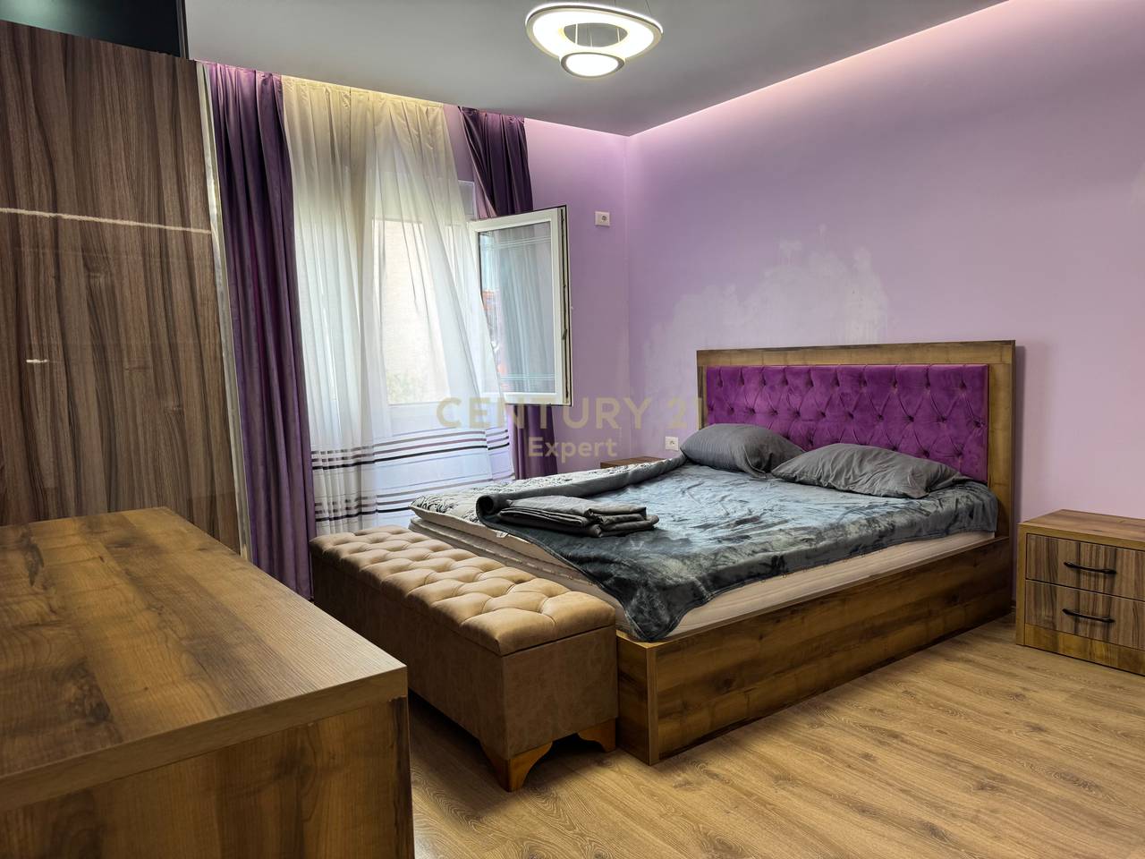 Vilë 4 katshe në shitje tek Kodra e Priftit