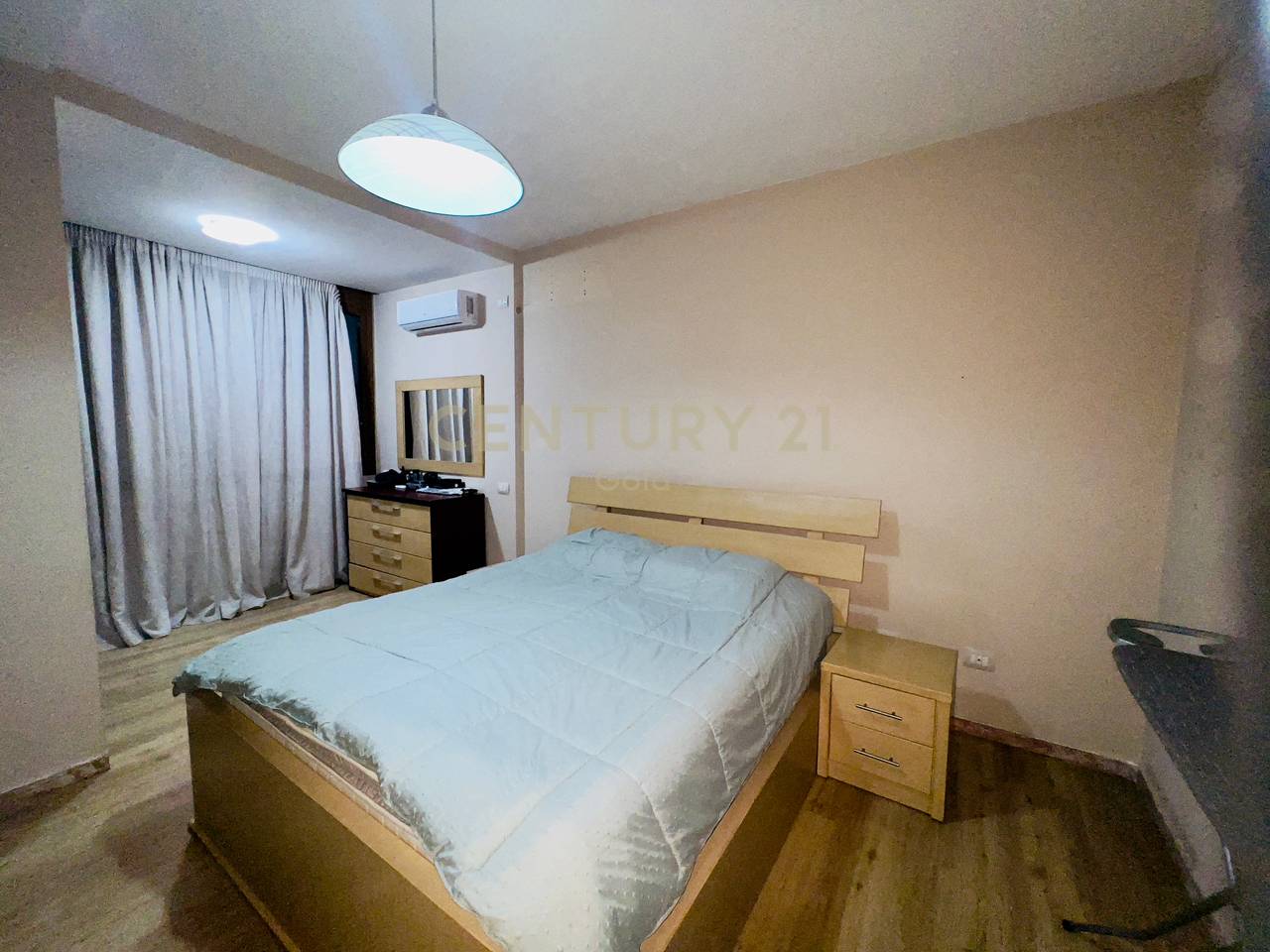 Apartament 1+1 tek Rruga Kavajes!