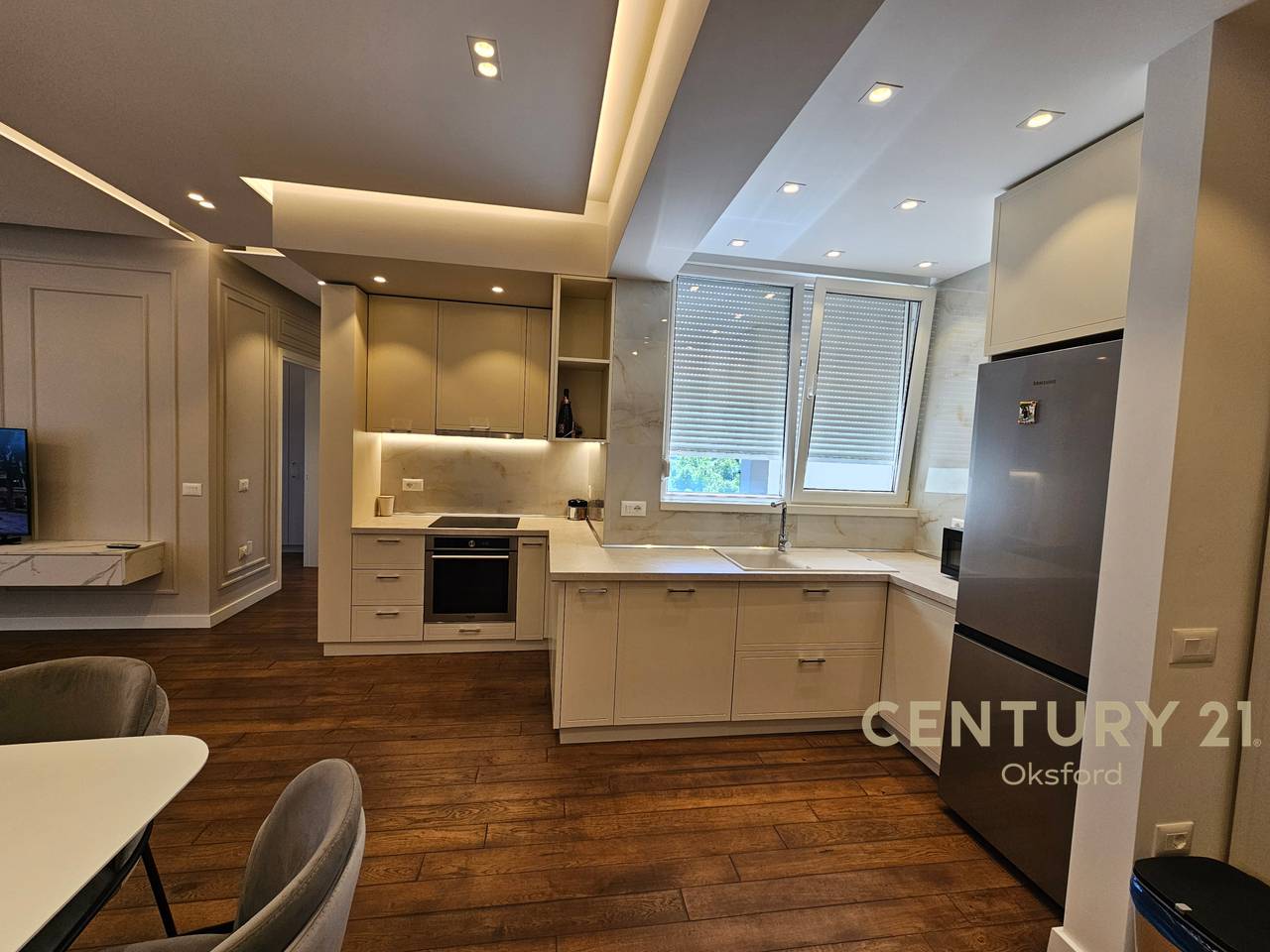 FOR RENT 3+1+2 APARTMENT + PARKING NEAR THE DRY LAKE FZ!