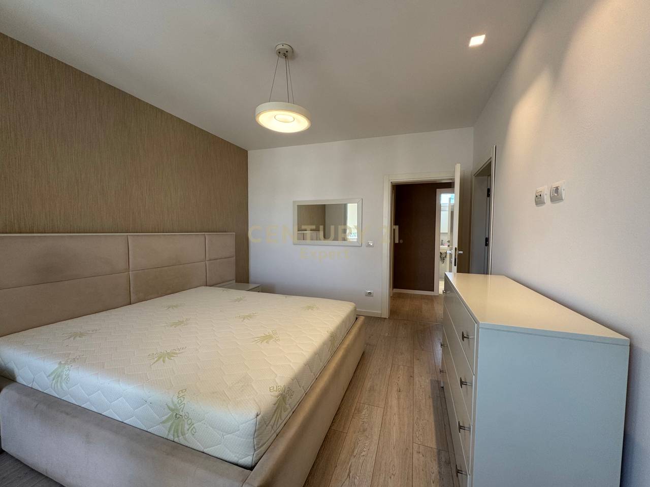 2+1+2 apartment for rent near the Ballet School