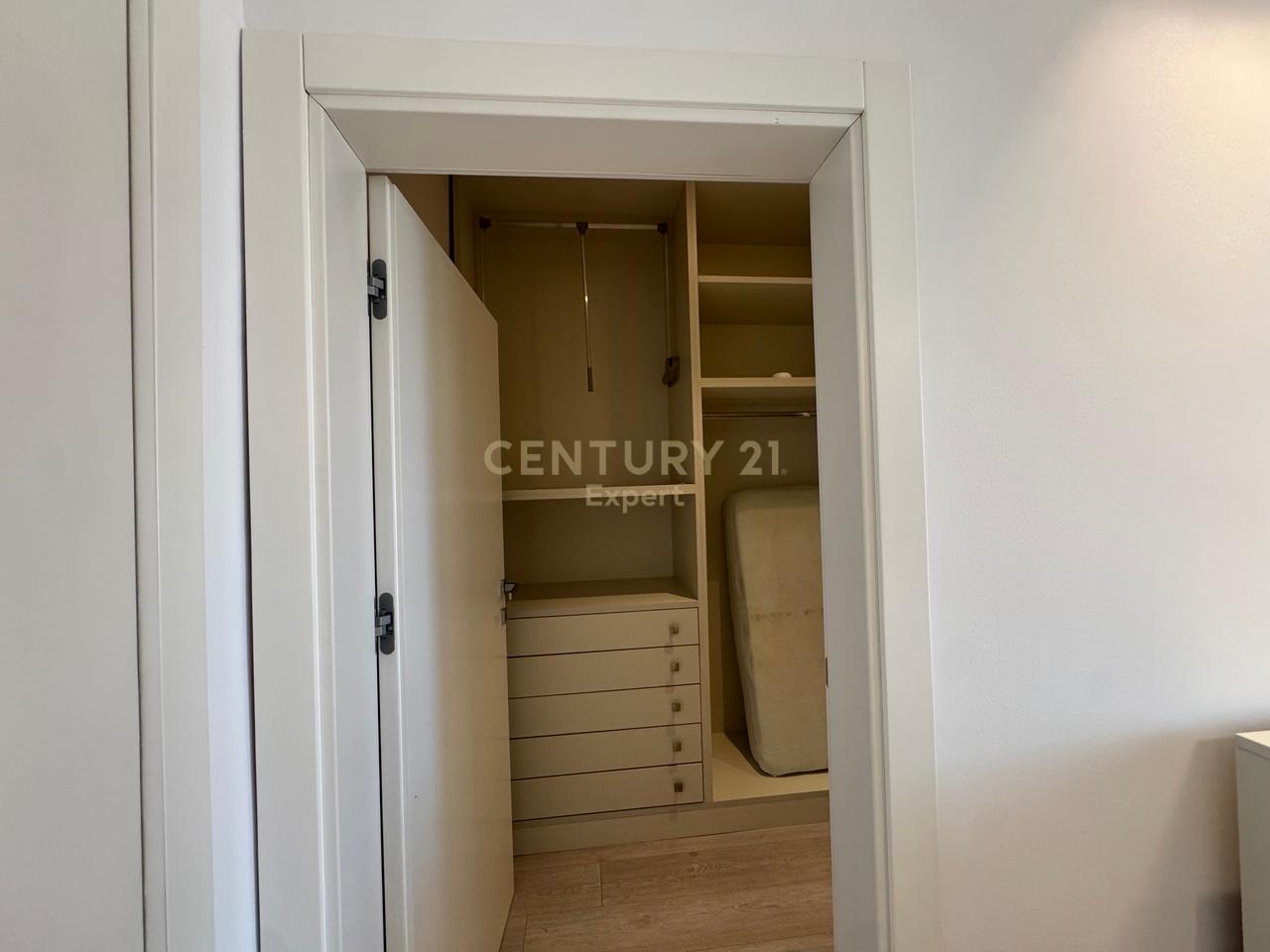2+1+2 apartment for rent near the Ballet School