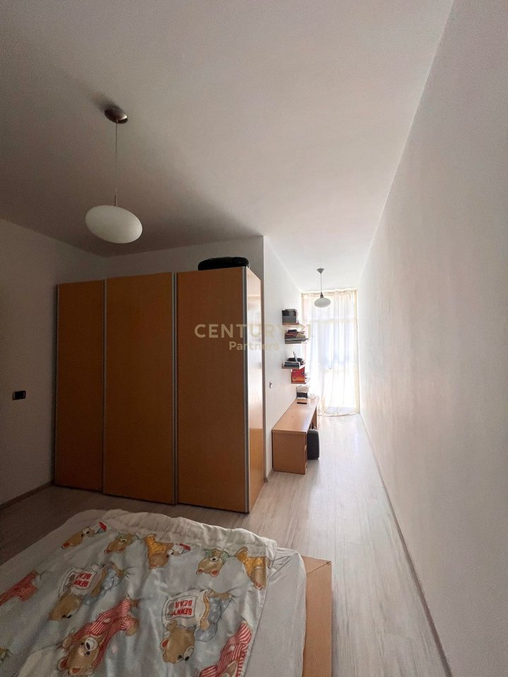 APARTAMENT 2+1 ME QIRA PERBALL DEIORGJIT