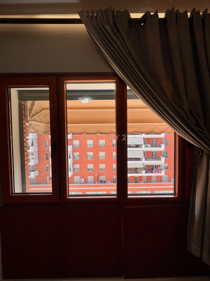 JEPET ME QIRA APARTAMENT 2+1+2DEPO TEK KOMPLEKS DELIORGJI