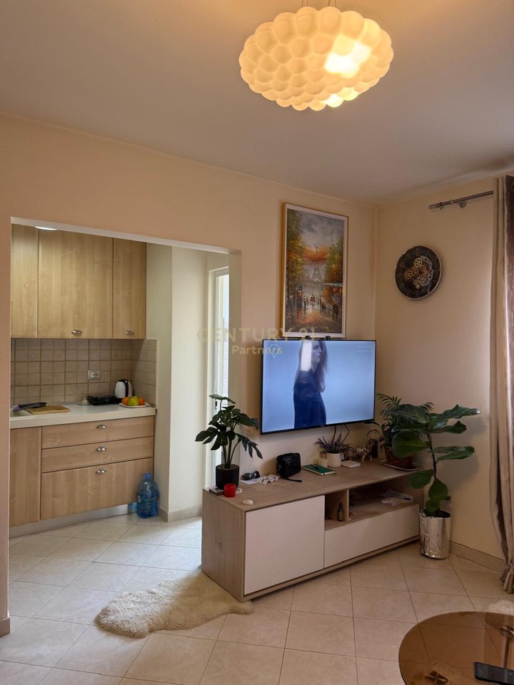APARTAMENT NE SHITJE 1+1 TEK OXHAKU