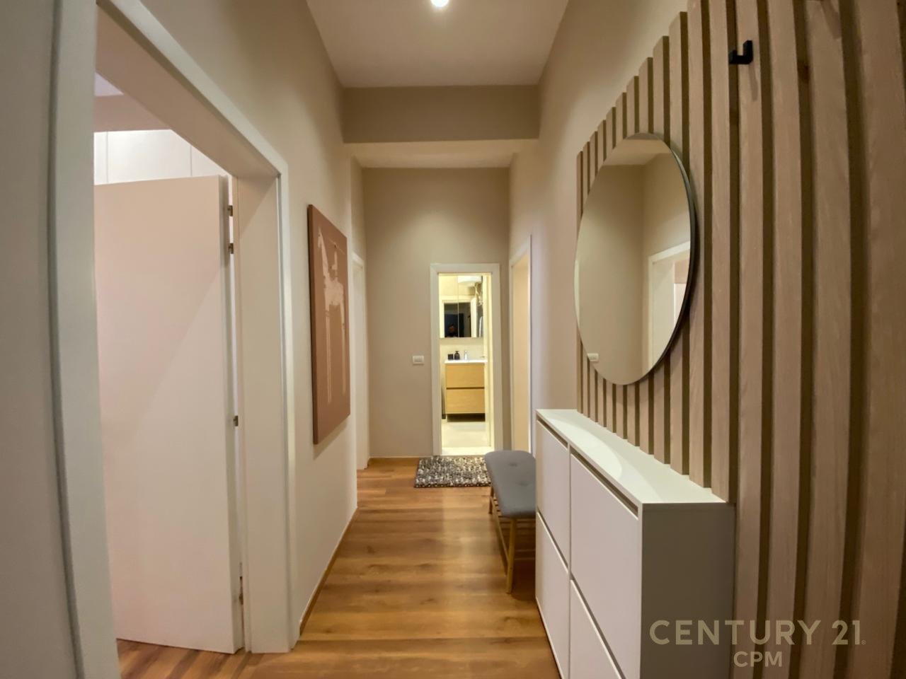 IN QUESTA ZONA BLOCCO OFFRIAMO UN APPARTAMENTO DI LUSSO 2+1 IN AFFITTO