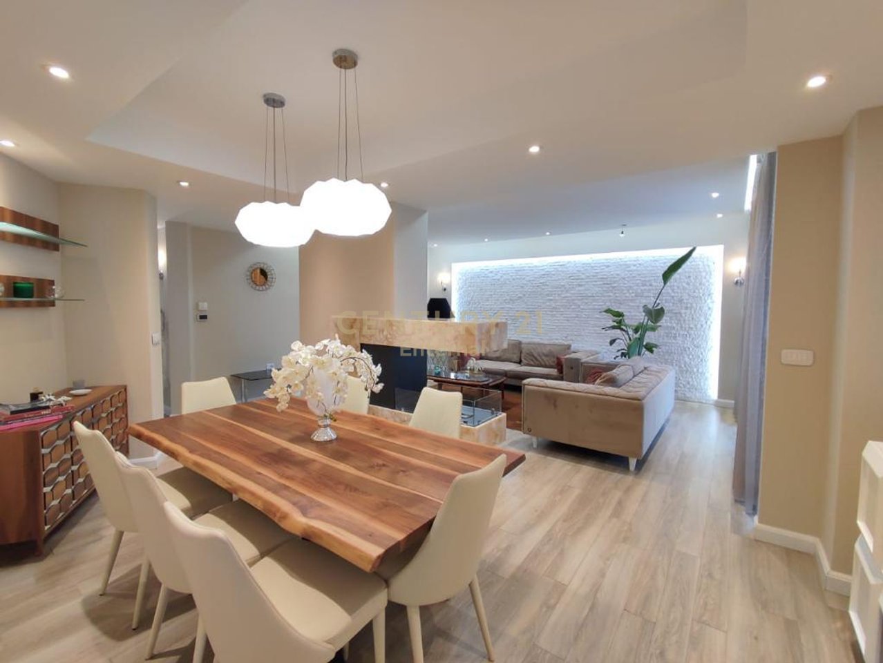 APARTAMENT 3+1+2 PER QIRA TE NOBIS