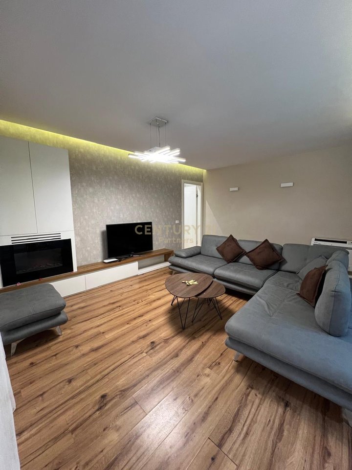 Appartamento 2+1 in Affitto nel Complesso Delijorgji, Tirana - 1100€ | 115 m²