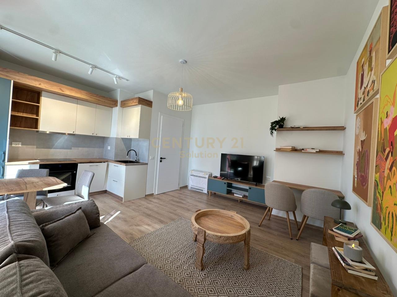 APARTAMENT 1+1+PARKING PER QIRA PRANE FARMACISE NR 10!