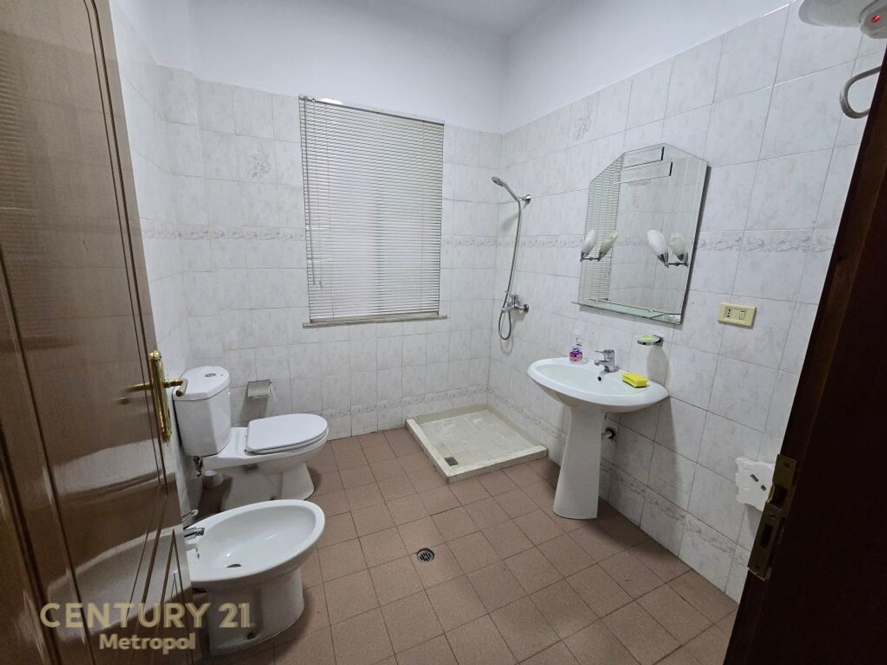 WE ARE GIVING A PRIVATE ONE-STOREY 3+1+2 HOUSE FOR RENT NEAR MYSLYM SHYRIT!