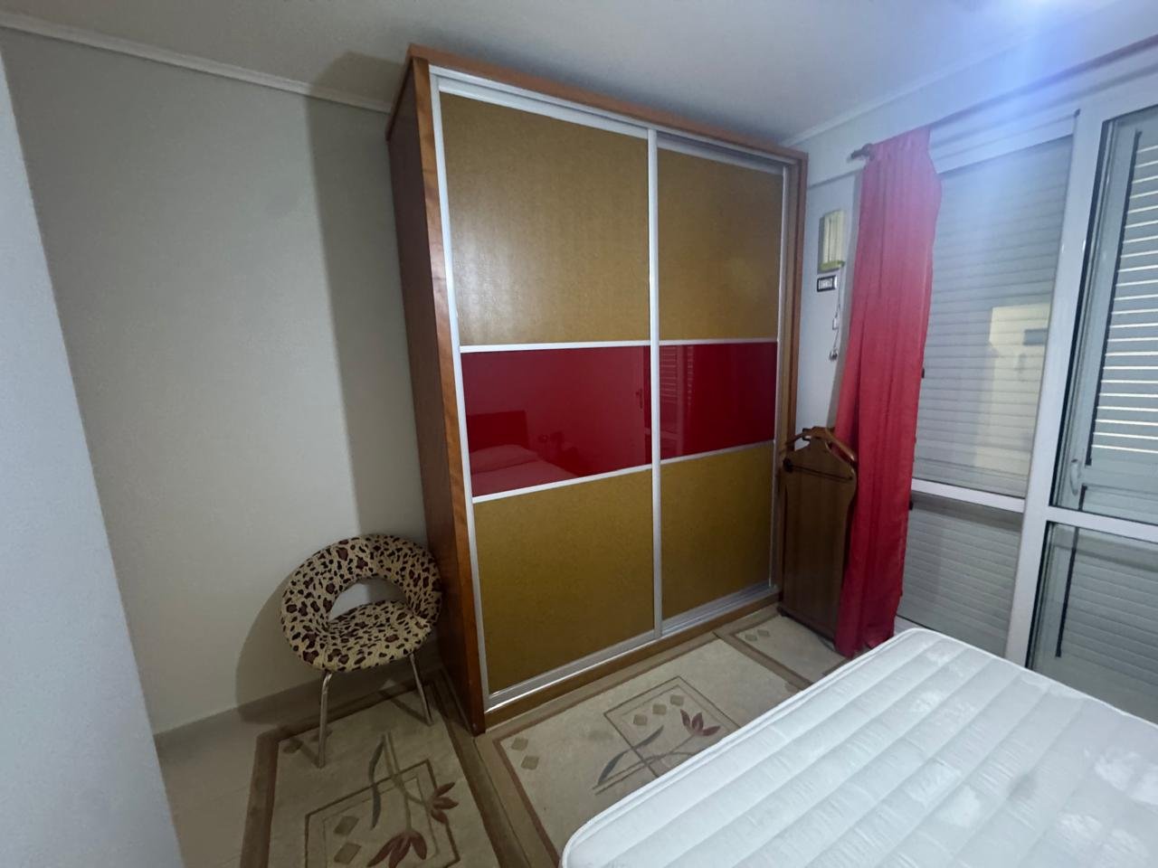 APARTAMENT 2+1 PER QIRA ,PRANE LUNGOMARES!