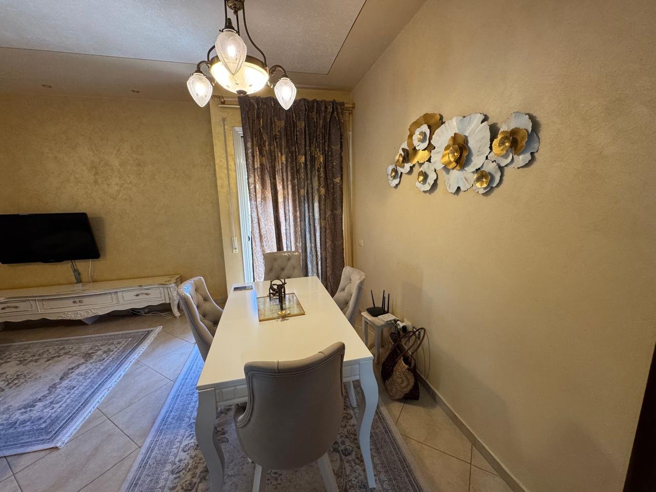 SHITET APARTAMENT 2+1 TEK ''ISH KOMBINATI"!