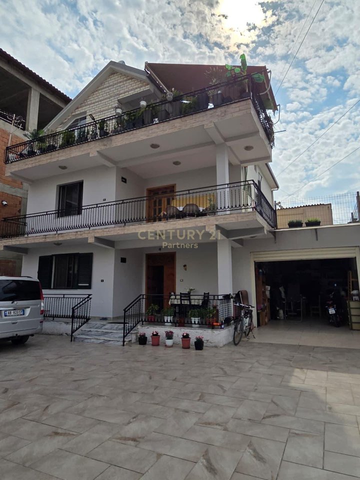 SHITET VILE PRANE BULEVARDIT TE RI