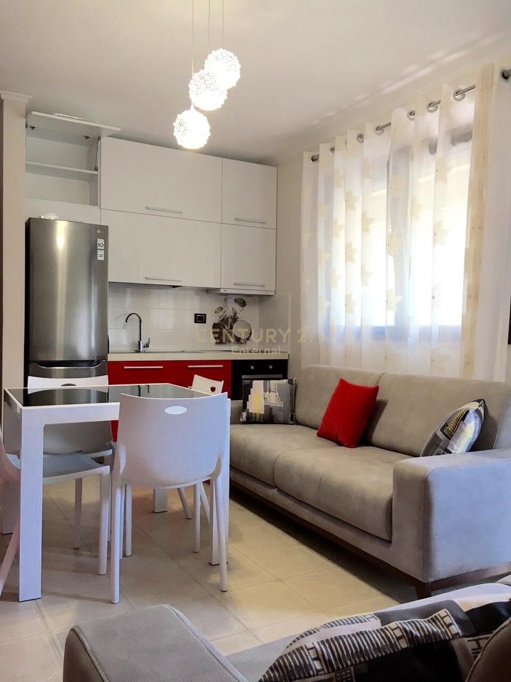 Apartament 1+1 me Qira tek Rruga Eduart Mano, Liqeni i Thate