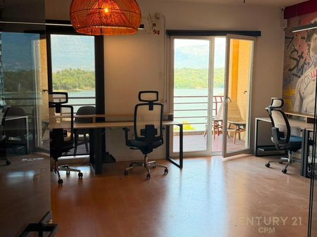 Zyrë me Qira pranë Liqenit të Tiranës