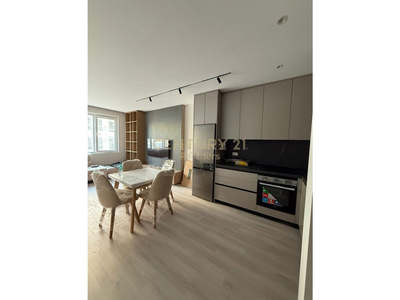 APPARTAMENTO 1+1 &amp; POSTO AUTO IN AFFITTO, UNIVERS CITY