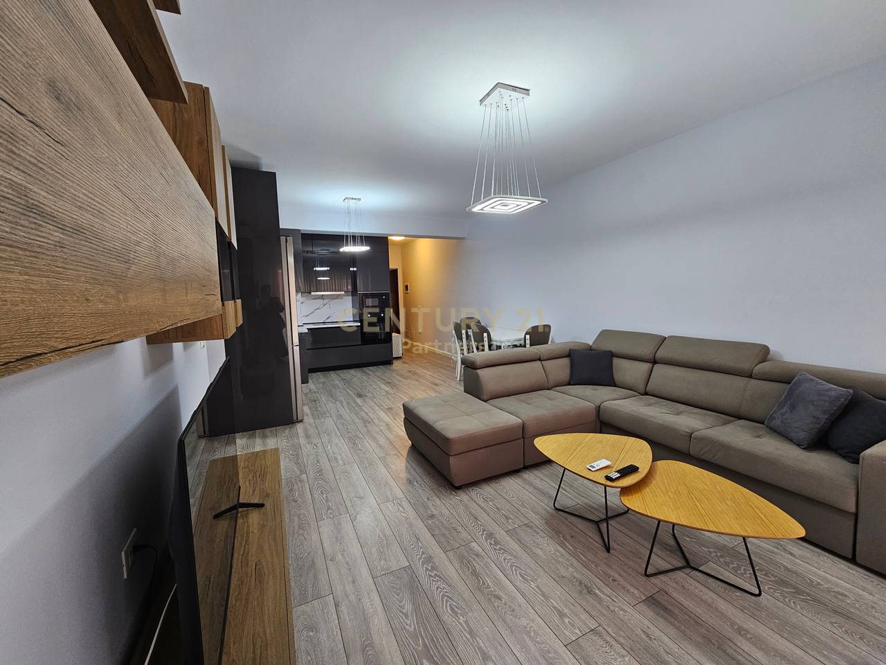 APARTAMENT 1+1 &amp; POST PARKIMI
 KOMPLEKSI  DELIJORGJ