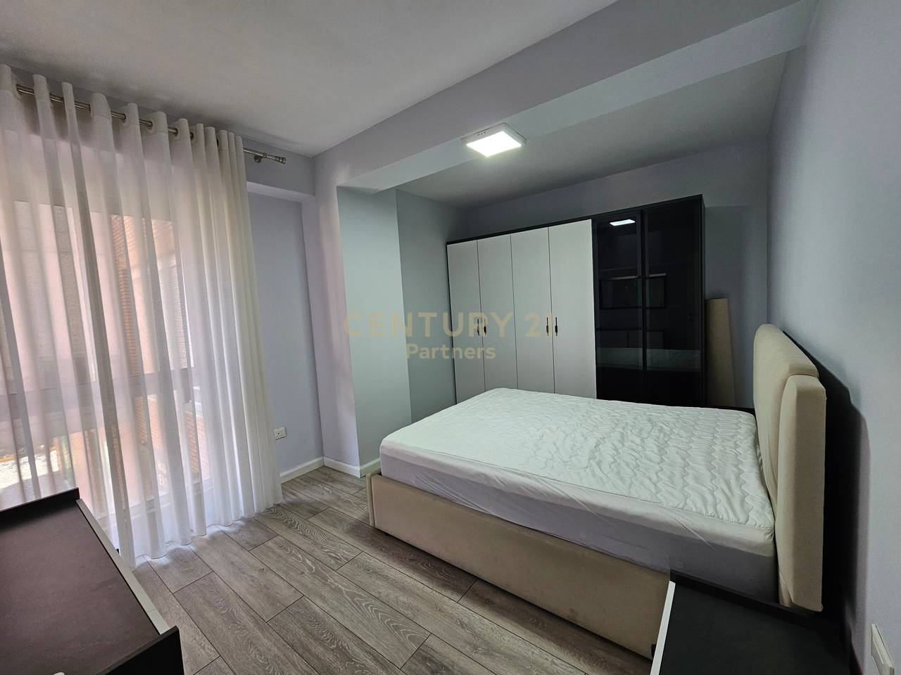 APARTAMENT 1+1 &amp; POST PARKIMI
 KOMPLEKSI  DELIJORGJ
