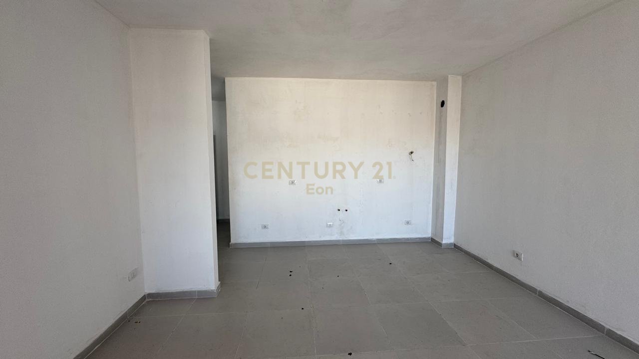 APARTMENT 2+1 + PARKING SPACE FOR SALE IN GOLEM, DURRES - BUILDING I 2025!