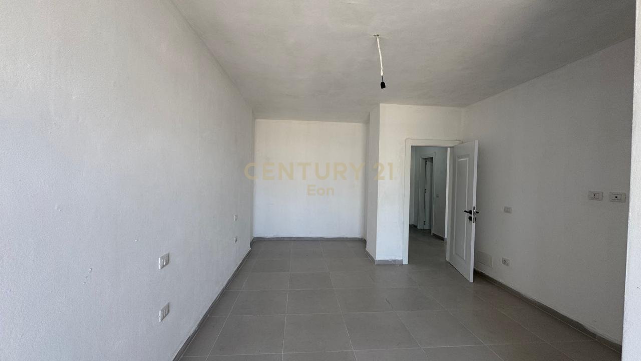 APARTMENT 2+1 + PARKING SPACE FOR SALE IN GOLEM, DURRES - BUILDING I 2025!