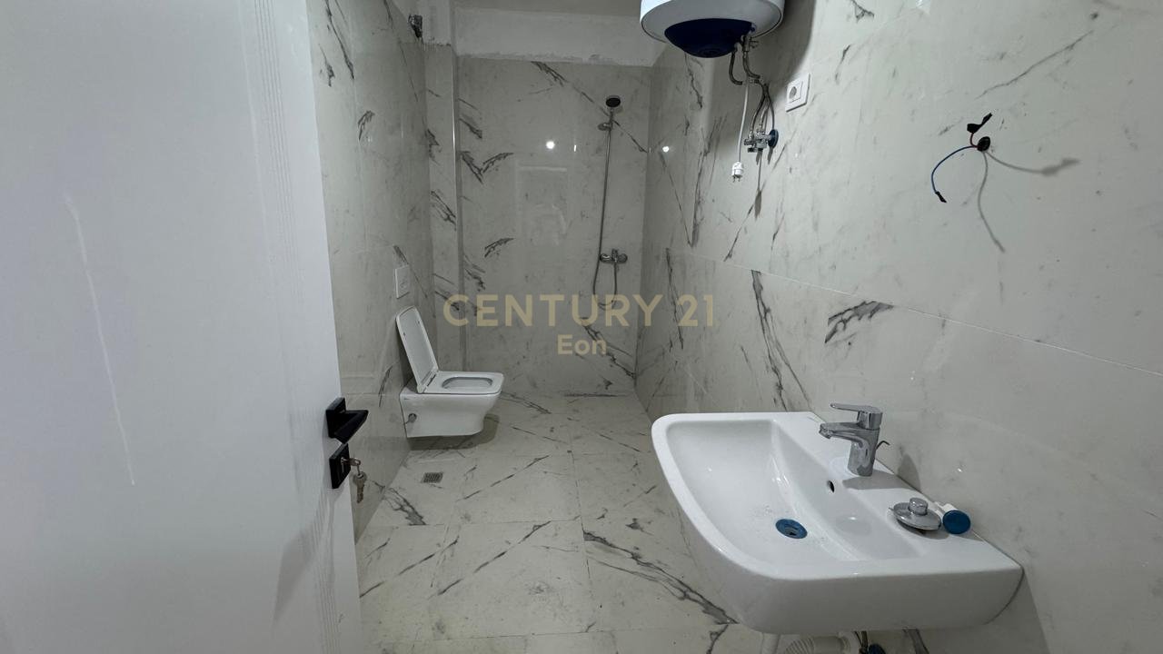 APARTMENT 2+1 + PARKING SPACE FOR SALE IN GOLEM, DURRES - BUILDING I 2025!
