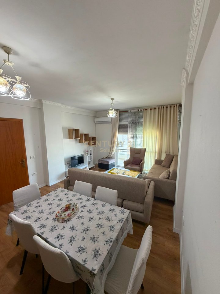 JEPET ME QIRA APARTAMENT 1+1+ PARKIM NE ASTIR!