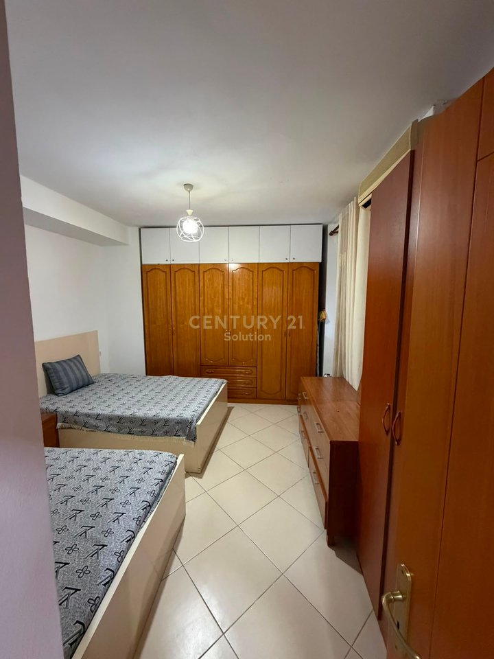 JEPET ME QIRA APARTAMENT 1+1+ PARKIM NE ASTIR!