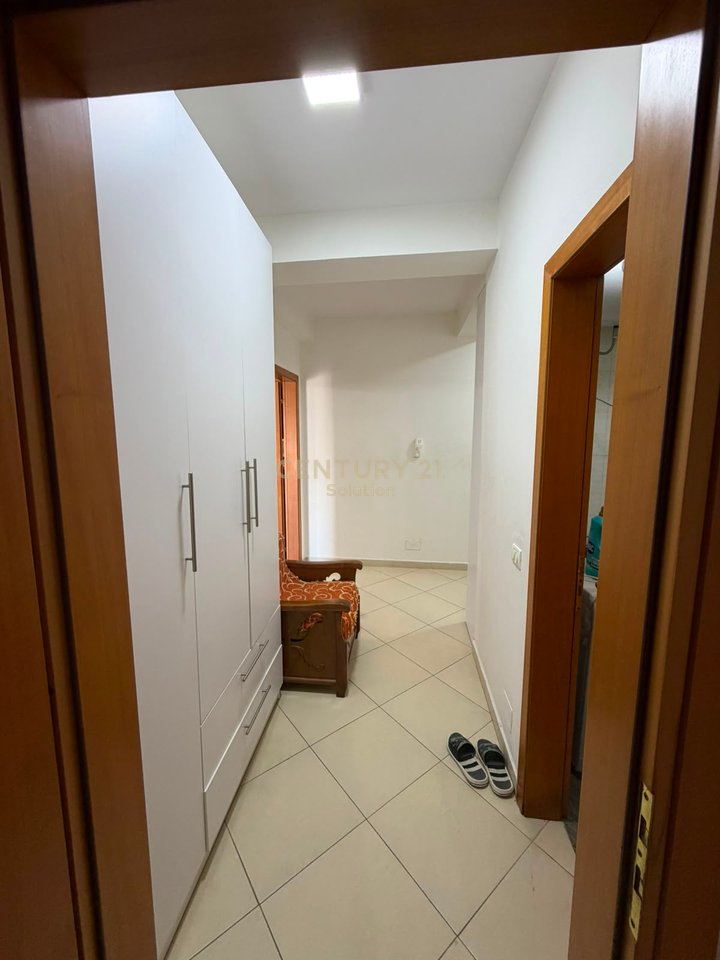 JEPET ME QIRA APARTAMENT 1+1+ PARKIM NE ASTIR!
