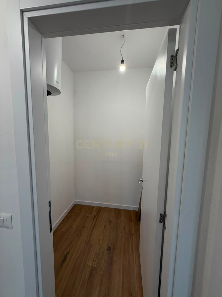 Apartament 3+1+2 me Qira në Univers City | Kati 5 | Post Parkimi + Depo | 500€/Muaj