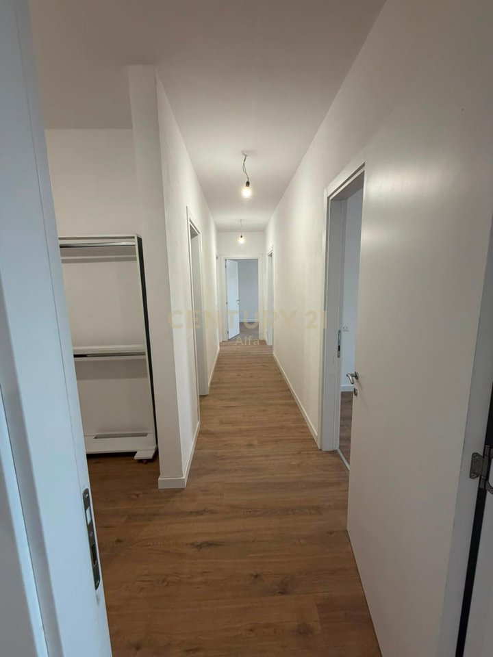 Apartament 3+1+2 me Qira në Univers City | Kati 5 | Post Parkimi + Depo | 500€/Muaj