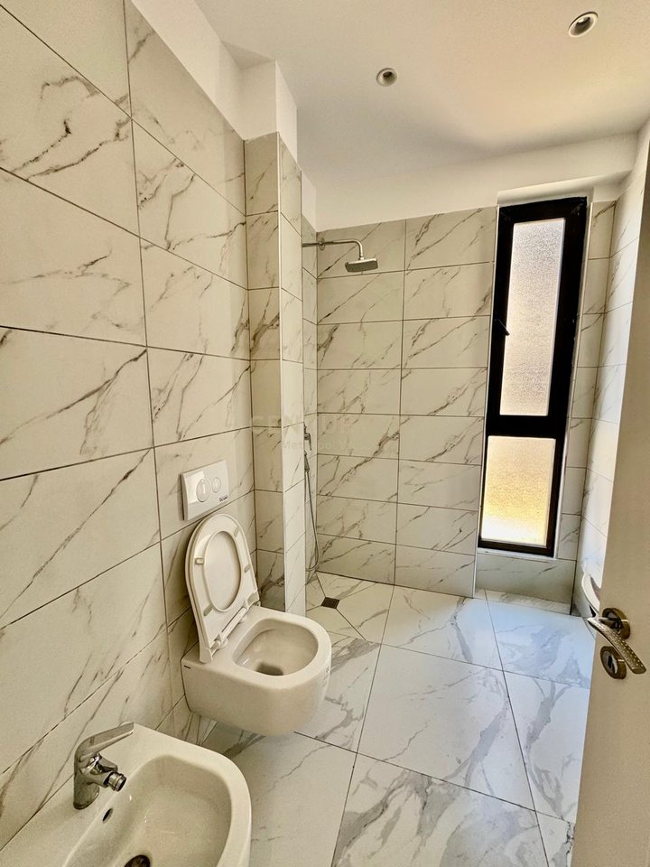 Appartamento 2+1+2 in Vendita a Orikum