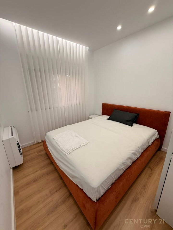 AFFITTASI APPARTAMENTO MODERNO 1+1 VICINO A VASIL SHANTO !