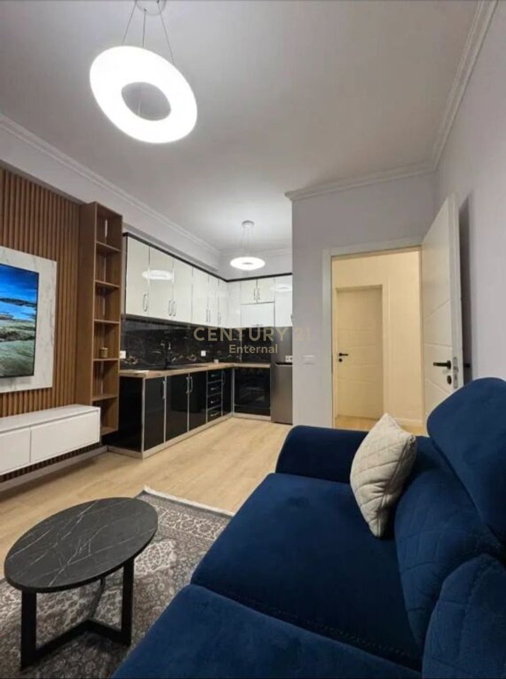 Appartamento moderno 1+1 in affitto ad Astir