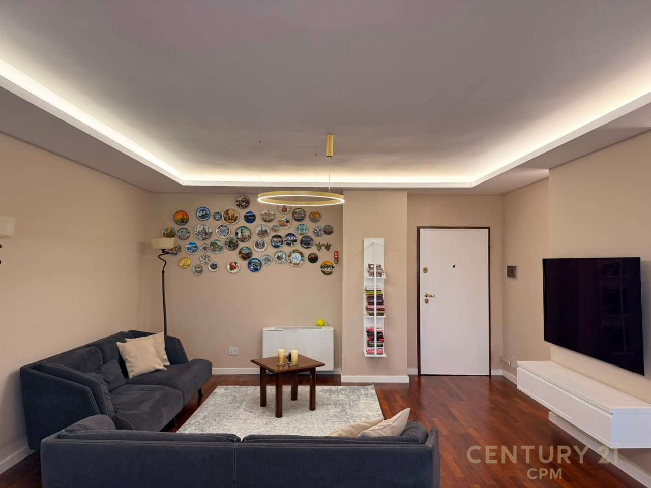 JEPET ME QIRA APARTAMENT 3+1+ GARAZH TEK AMBASADA AMERIKANE !
