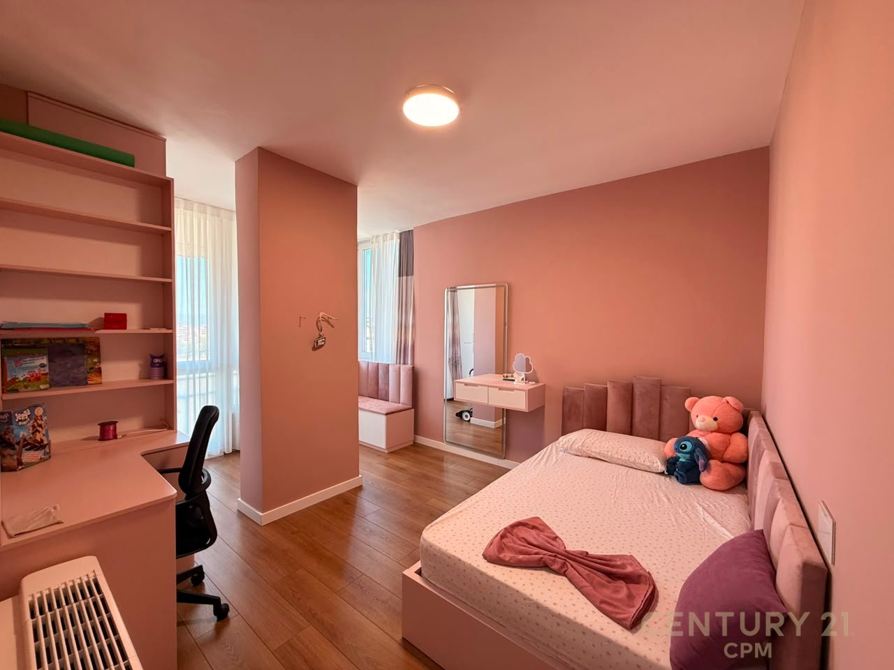 JEPET ME QIRA APARTAMENT 3+1+ GARAZH TEK AMBASADA AMERIKANE !