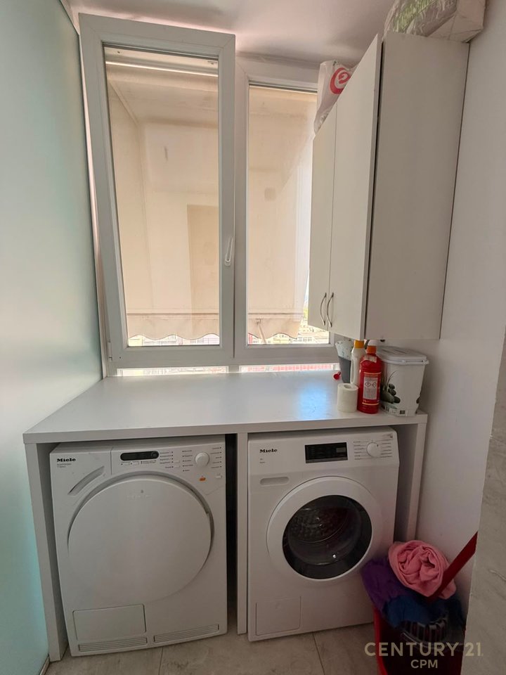 JEPET ME QIRA APARTAMENT 3+1+ GARAZH TEK AMBASADA AMERIKANE !