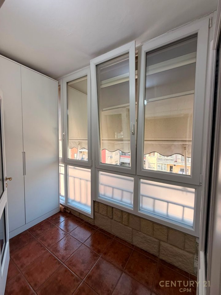 JEPET ME QIRA APARTAMENT 3+1+ GARAZH TEK AMBASADA AMERIKANE !