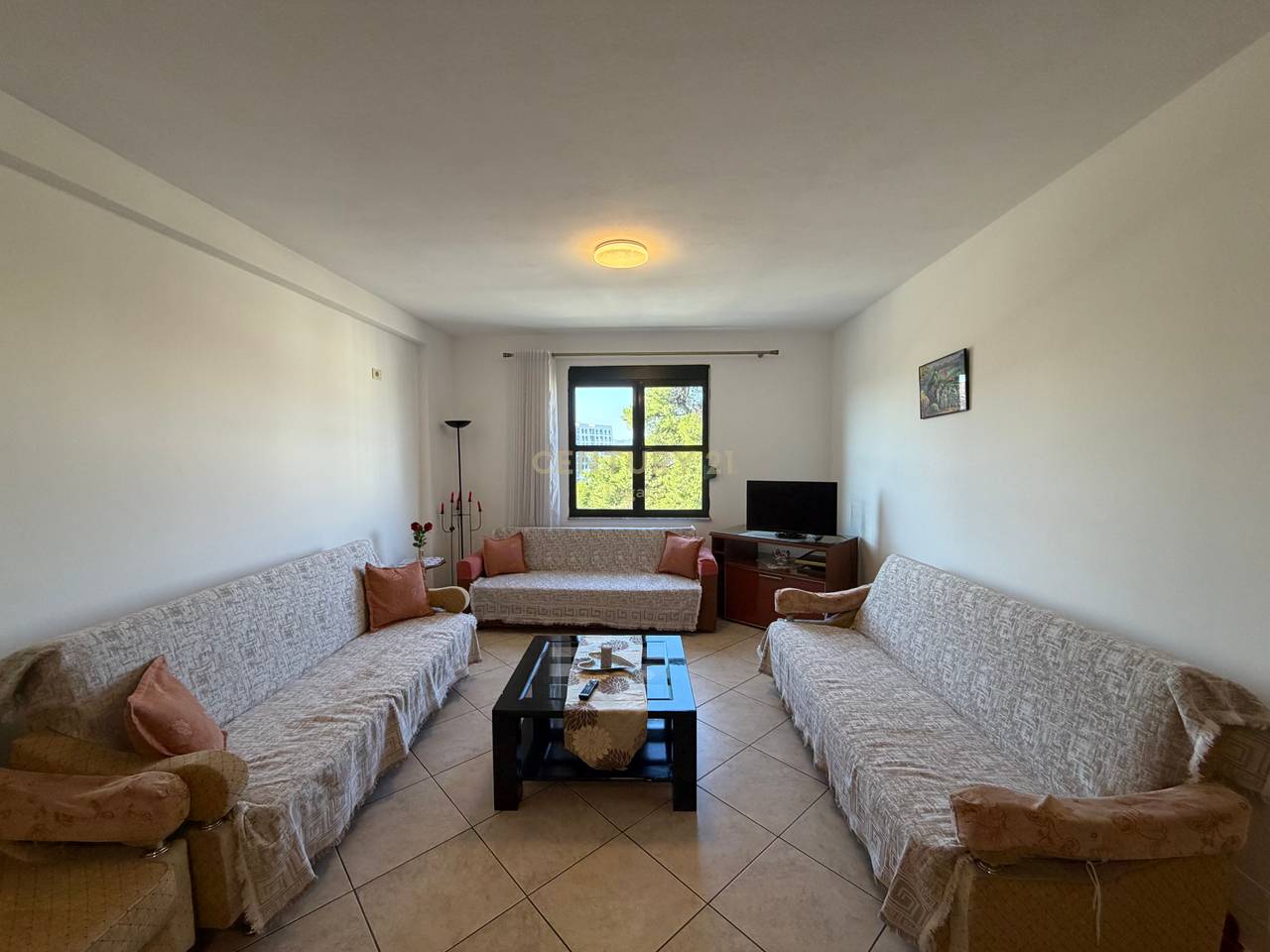 Shitet Apartament 2+1 ne Kinostudio
