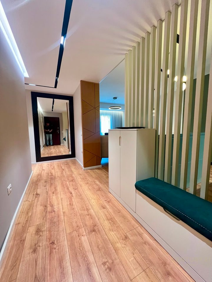 Apartament 2+1 me post parkimi me qira, Ish-Parku, Rruga Ndre Mjeda