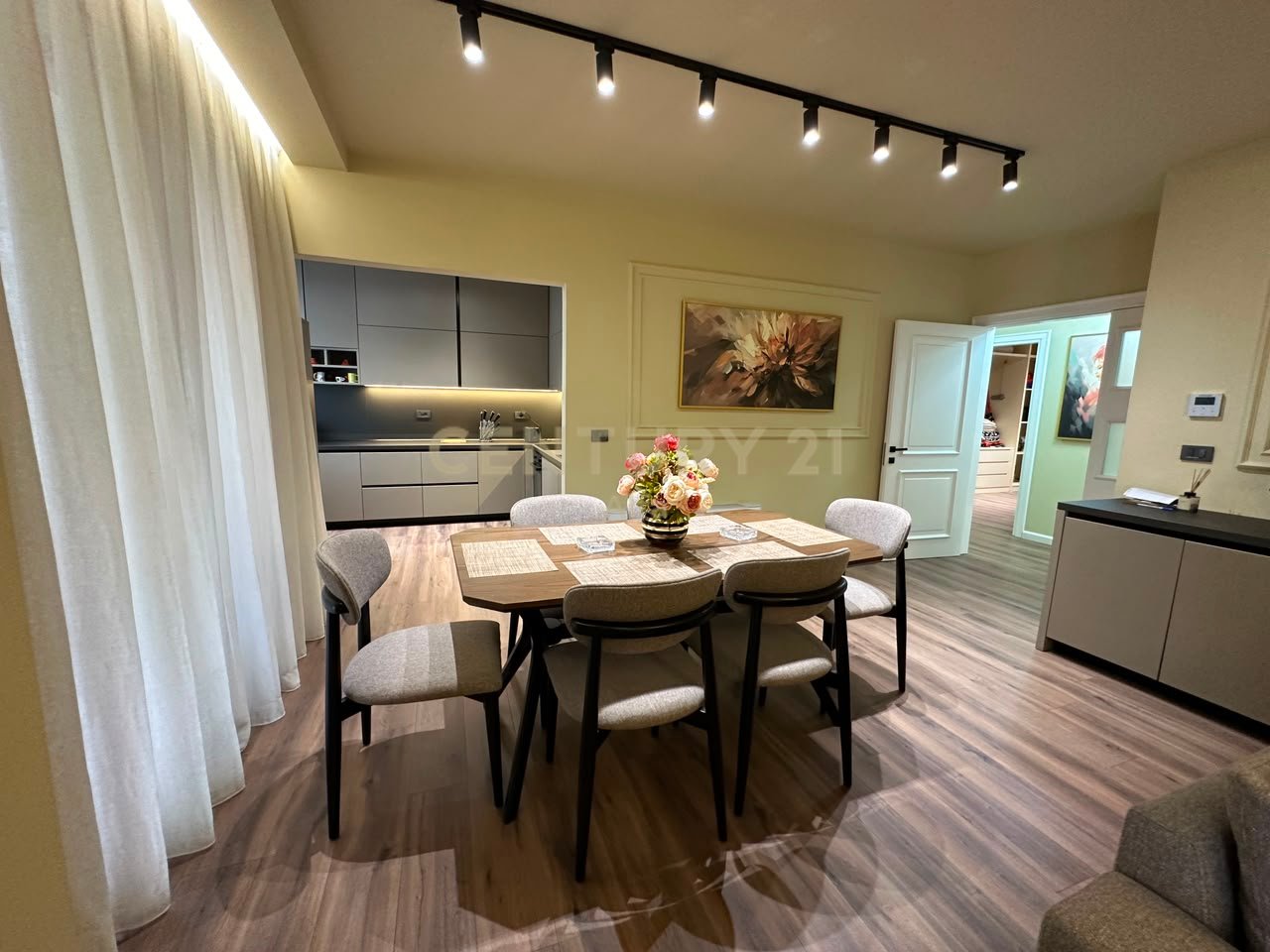 FOR RENT APARTMENT 3+1+2 AT THE NOBIS COMPLEX, TIRANA