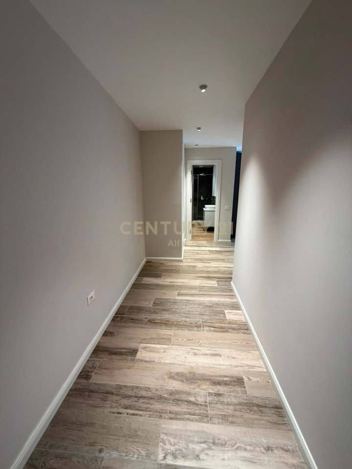 Premium Apartment 2+1+2 with Brand New Furniture + Parking in Donika Center