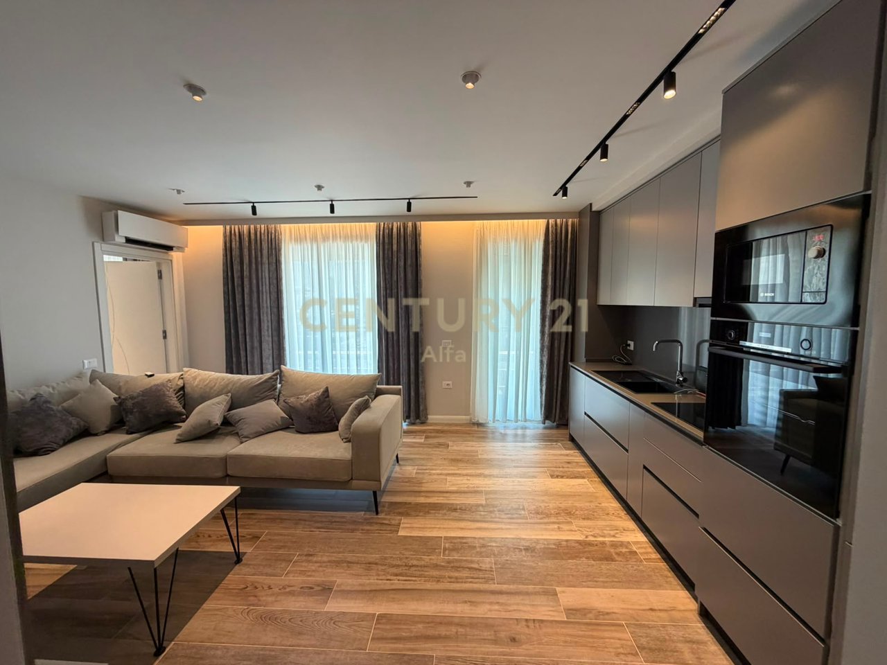 Premium Apartment 1+1 + Parking – Donika Center, Tirana